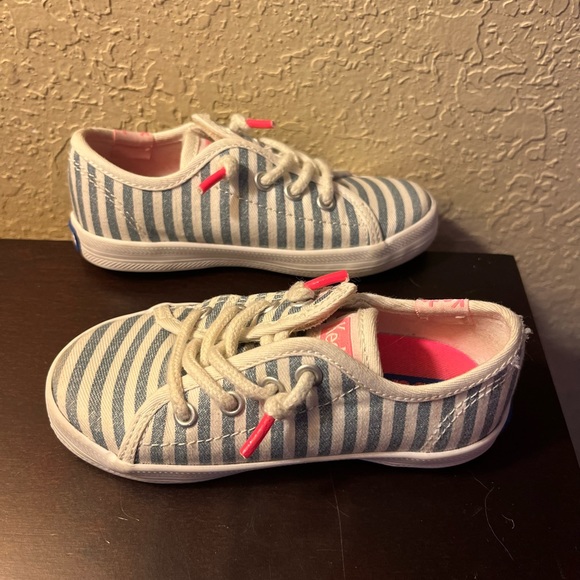 Keds Kickstart Striped Blue and White Toddler Girl (6.5M) - Picture 3 of 9